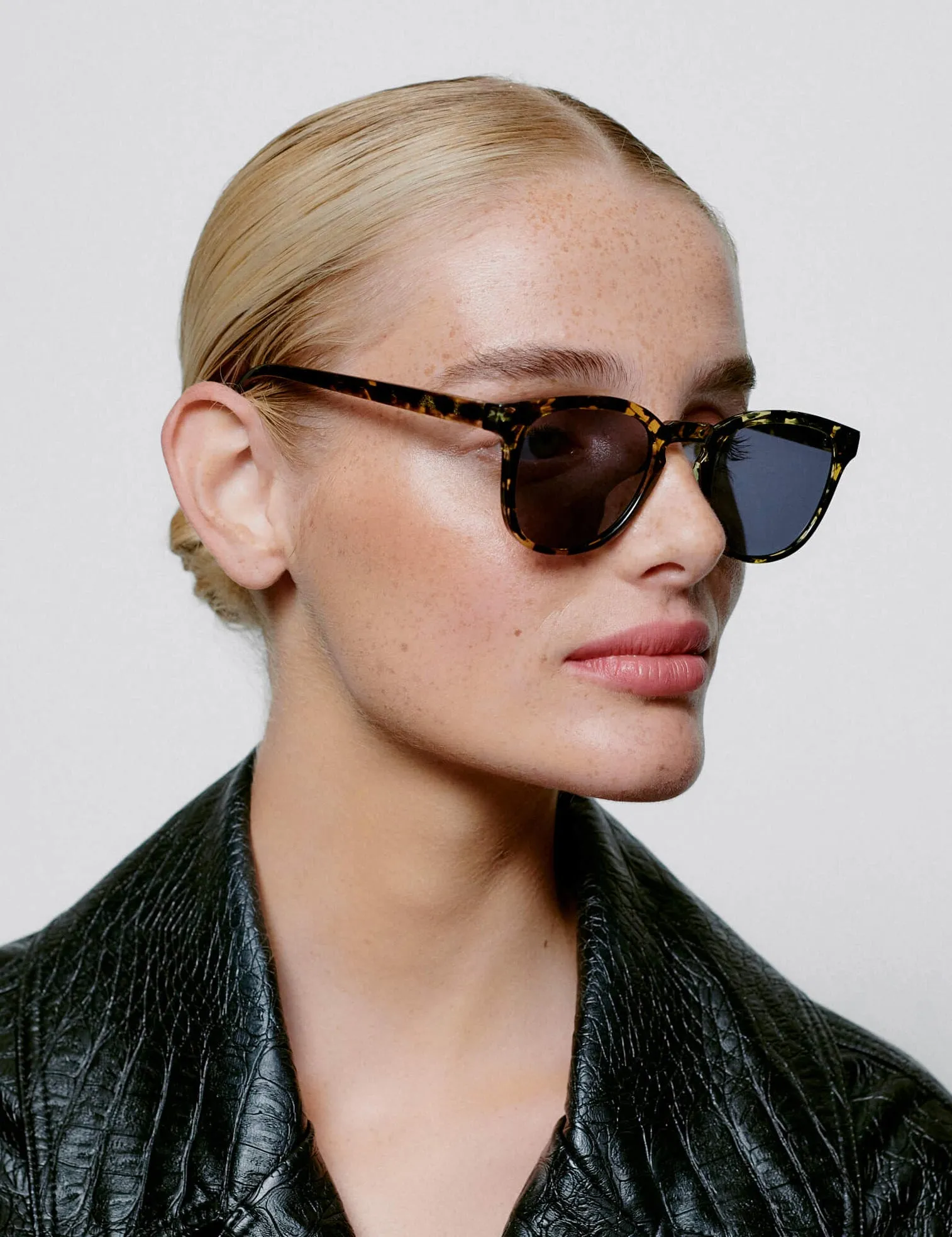 A. Kjaerbede Bate Sunglasses - Black/Yellow Tortoise