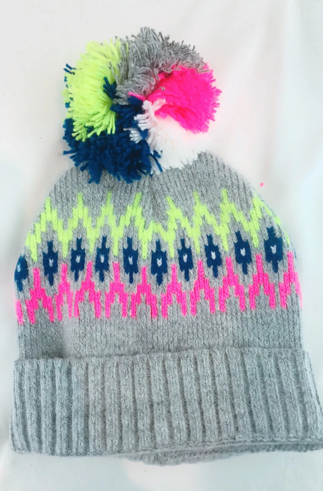 AEROPOSTALE NEON FAIR ISLE BEANIE HAT