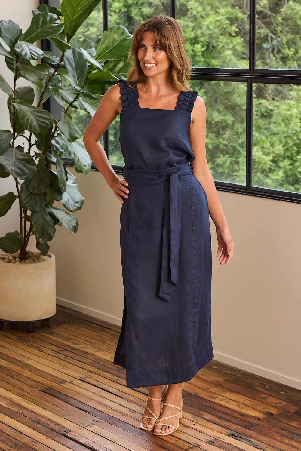 Anne Linen Skirt in Navy