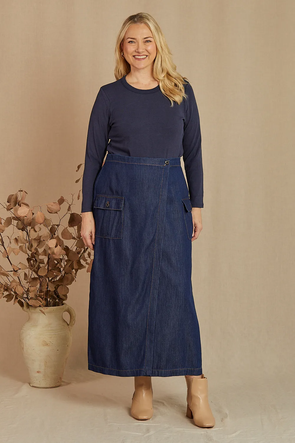 Charley Pocket Skirt in Dark Wash