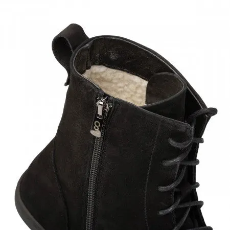 Cozy Black Insulated Winter Boots