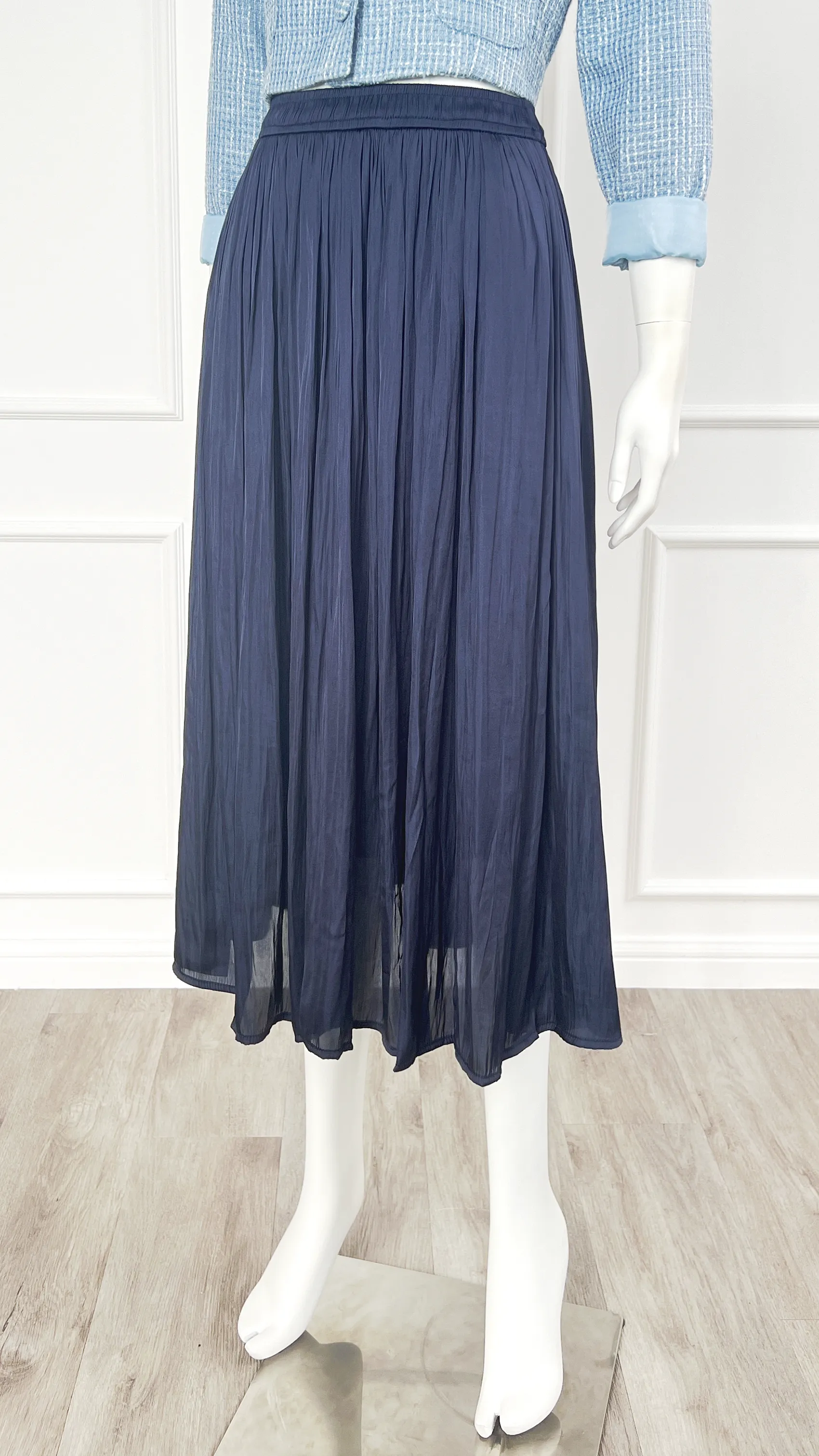 Delphia Silky Shine Long Flare Skirt