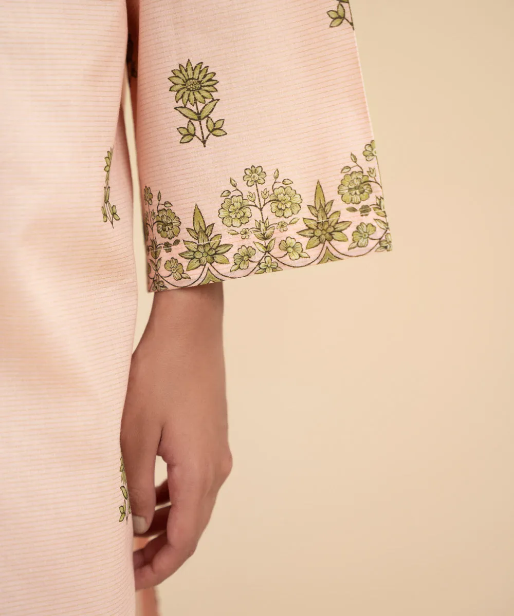 Elegant Embroidered Zari Lawn Shirt - Exquisite Design with Intricate Detailing