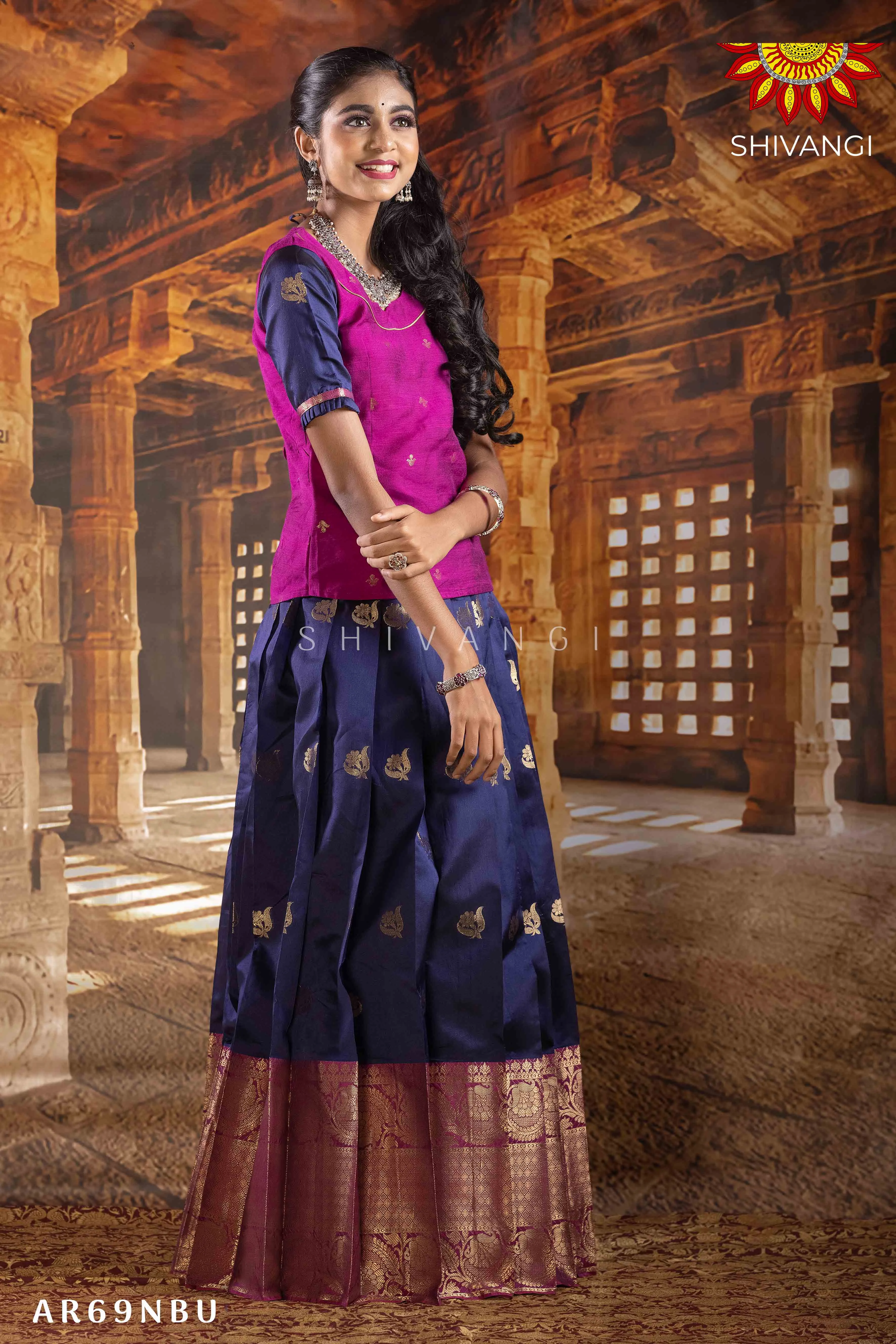 Girls Navy Blue Rock Trumpet Pattu Pavadai | Langa