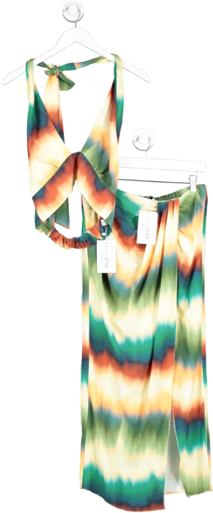 In The Style Multicoloured Ombre Halterneck Cut Out Top And Skirt Set UK 14