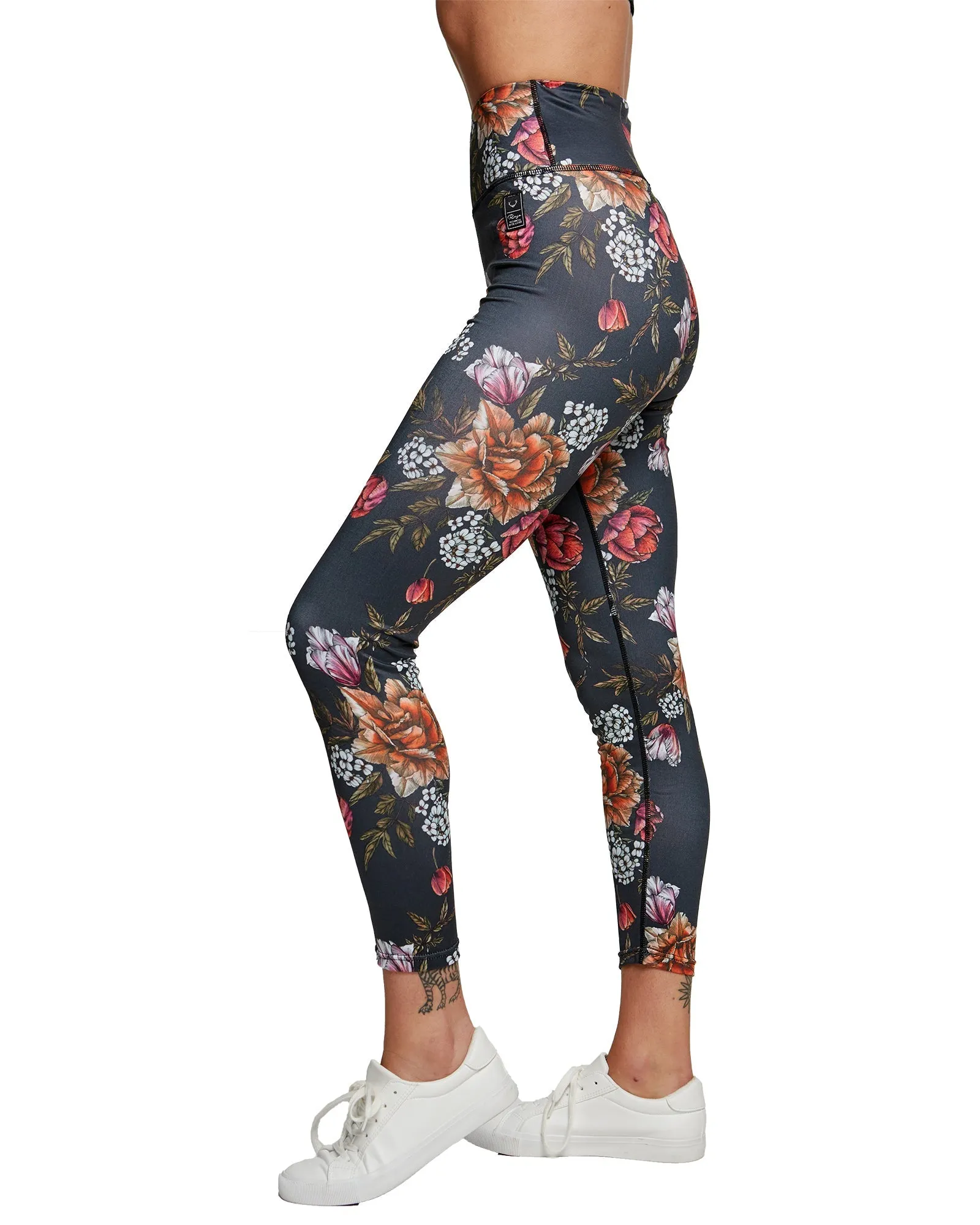 PLUS SIZE TRANQUILITY PARK 7/8 PANT - BITTERSWEET BOUQUET