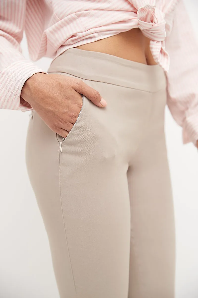 Pull-on skinny pants