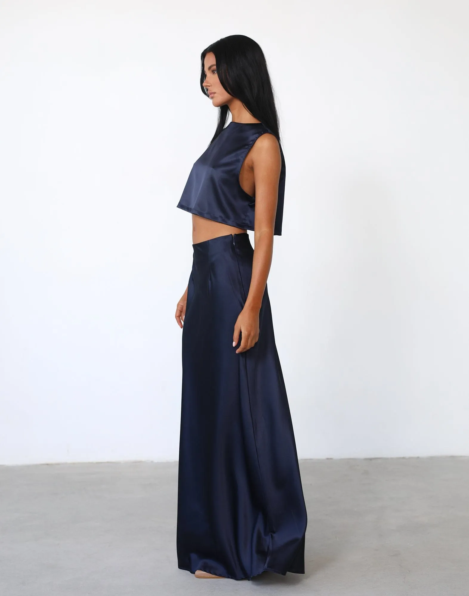 Sincerity Maxi Skirt (Navy)